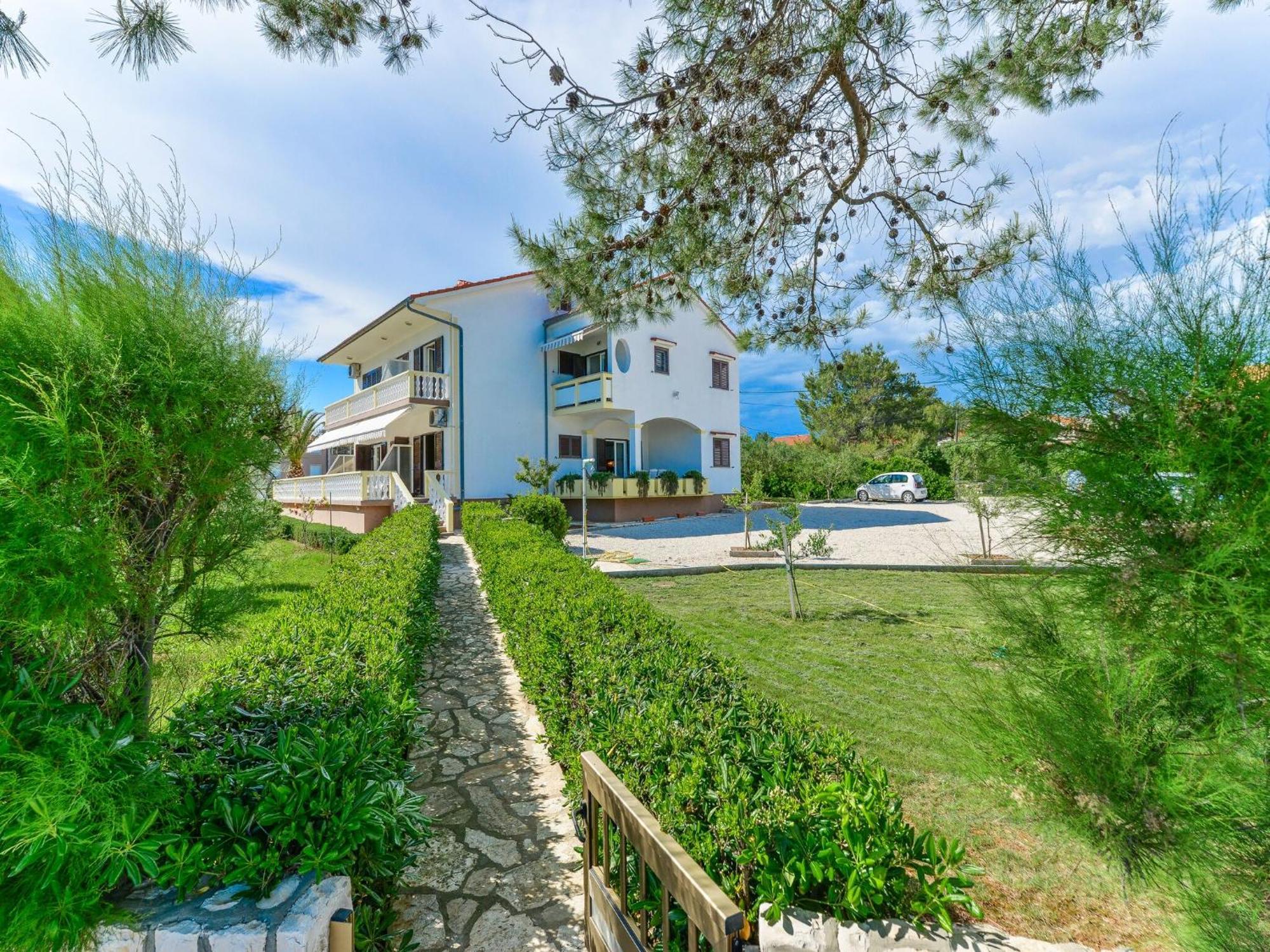 Apartments In House Liveric In Vir At The Beach Exterior foto